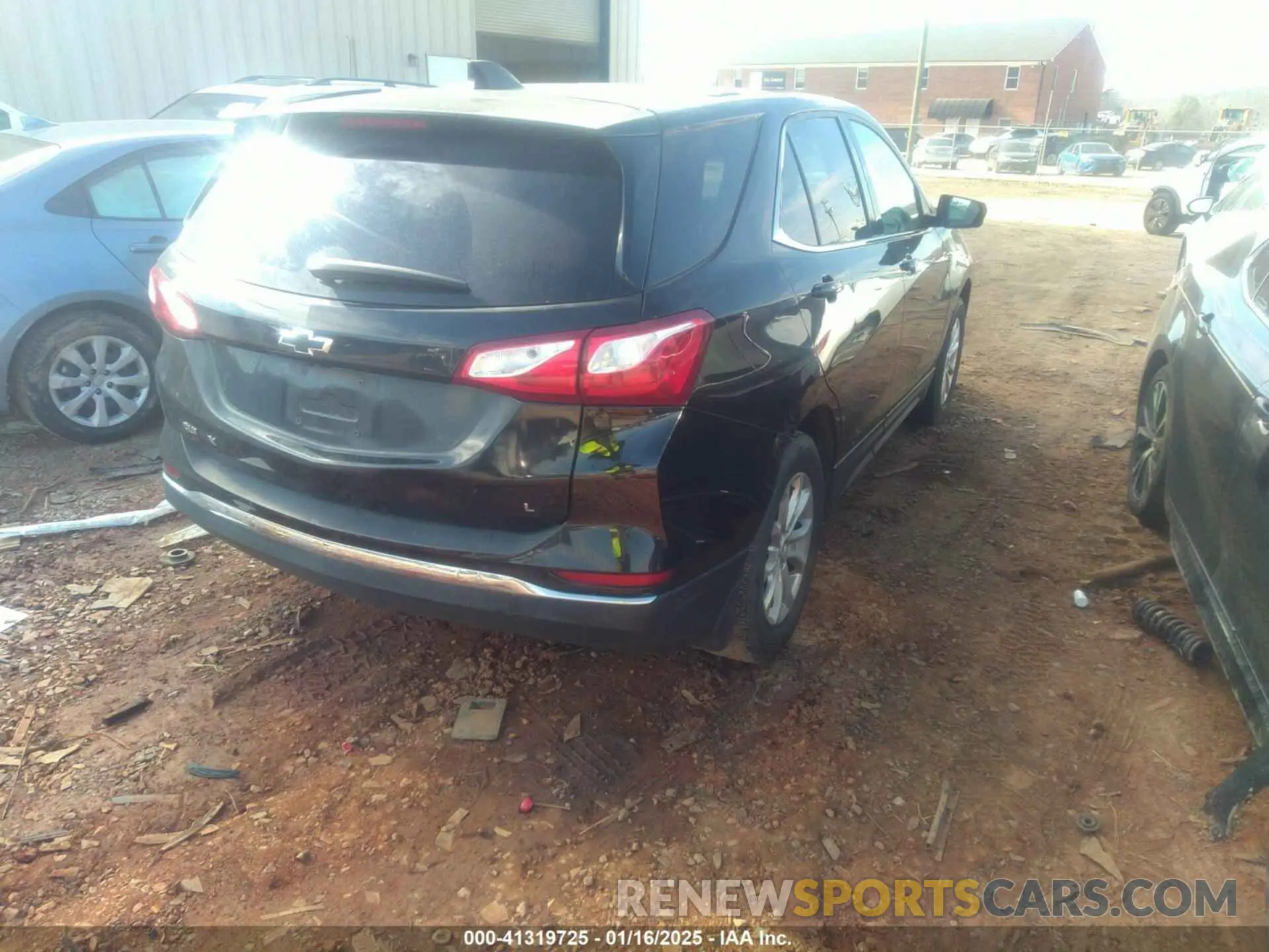 4 Photograph of a damaged car 2GNAXKEV7K6158112 CHEVROLET EQUINOX 2019