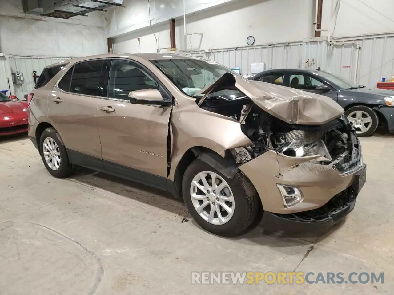 4 Photograph of a damaged car 2GNAXKEV7K6169952 CHEVROLET EQUINOX 2019