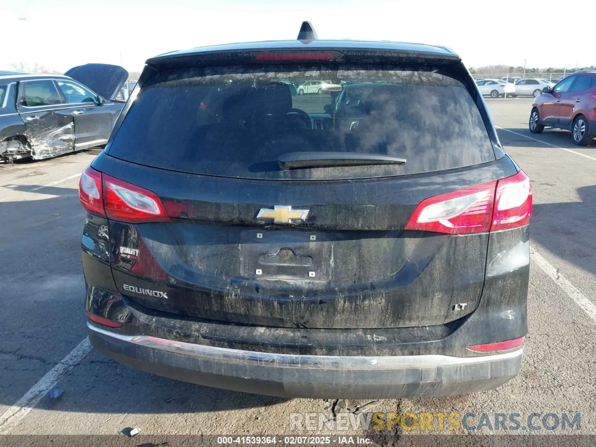 16 Photograph of a damaged car 2GNAXKEV7K6176173 CHEVROLET EQUINOX 2019