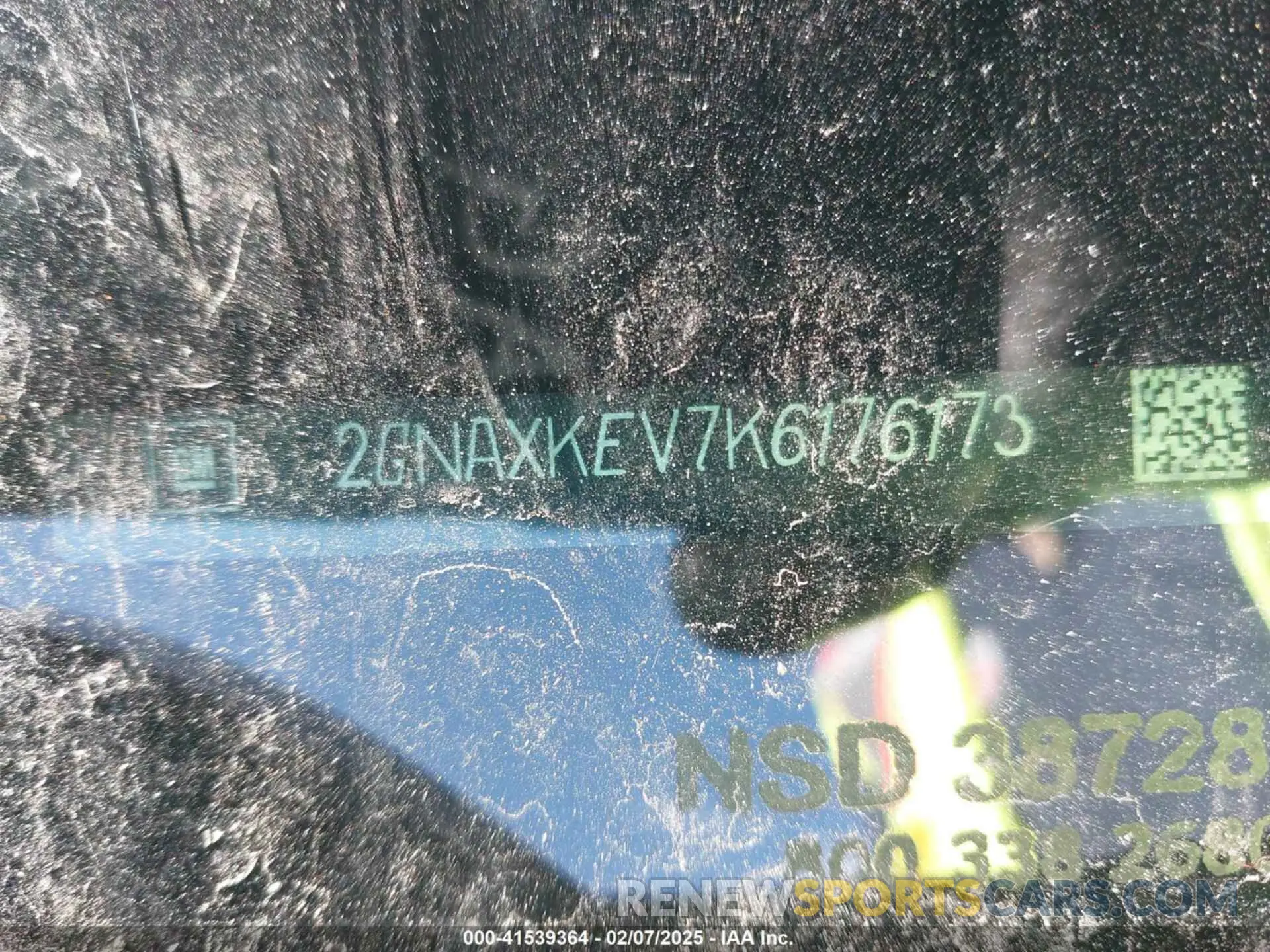 9 Photograph of a damaged car 2GNAXKEV7K6176173 CHEVROLET EQUINOX 2019