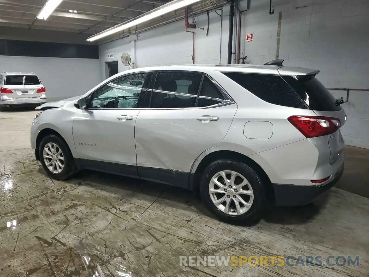 2 Photograph of a damaged car 2GNAXKEV7K6207728 CHEVROLET EQUINOX 2019