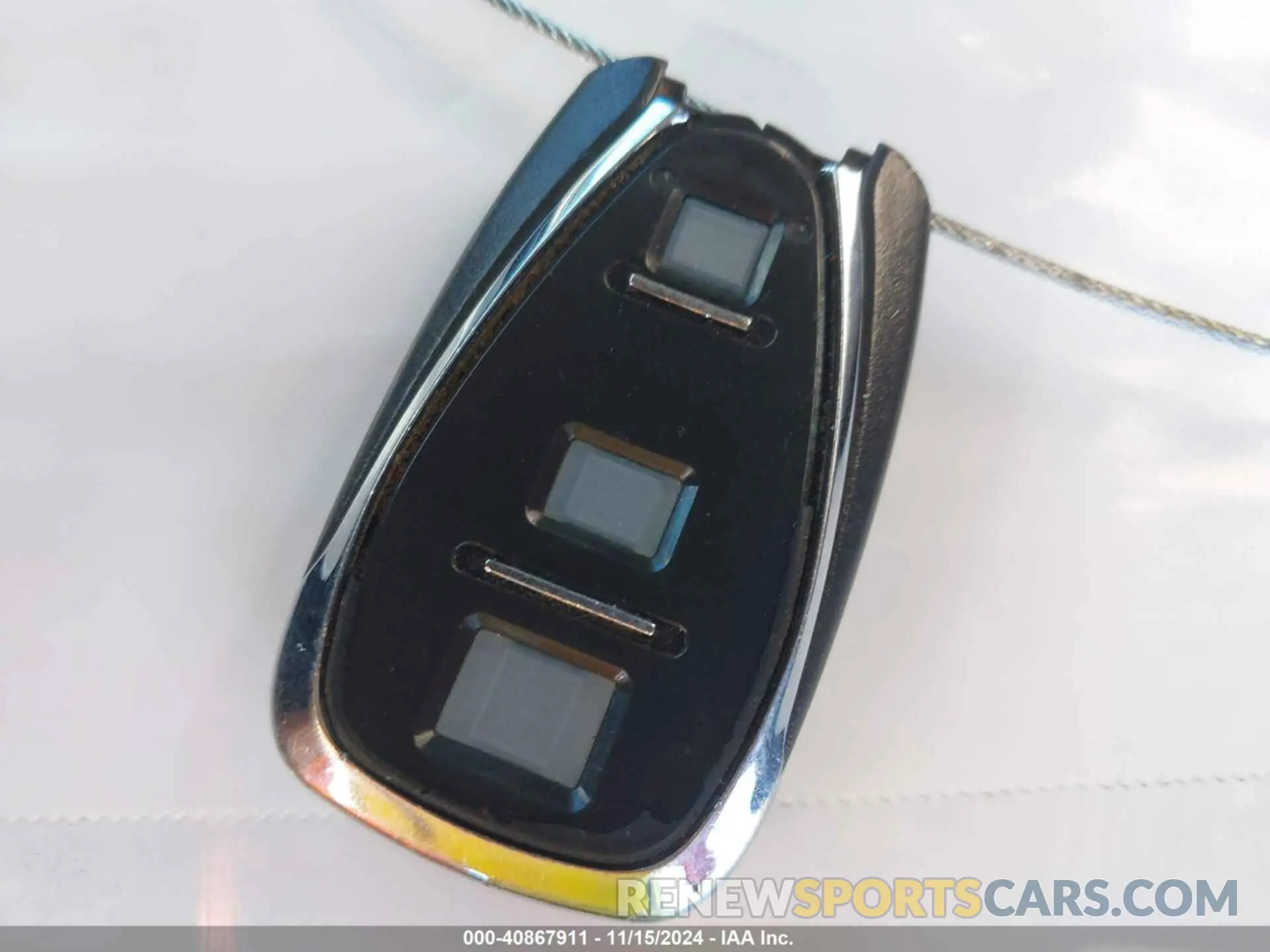 11 Photograph of a damaged car 2GNAXKEV7K6210595 CHEVROLET EQUINOX 2019