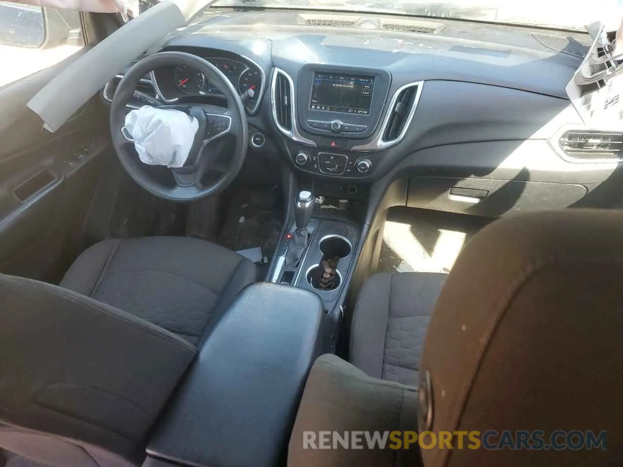 8 Photograph of a damaged car 2GNAXKEV7K6261627 CHEVROLET EQUINOX 2019