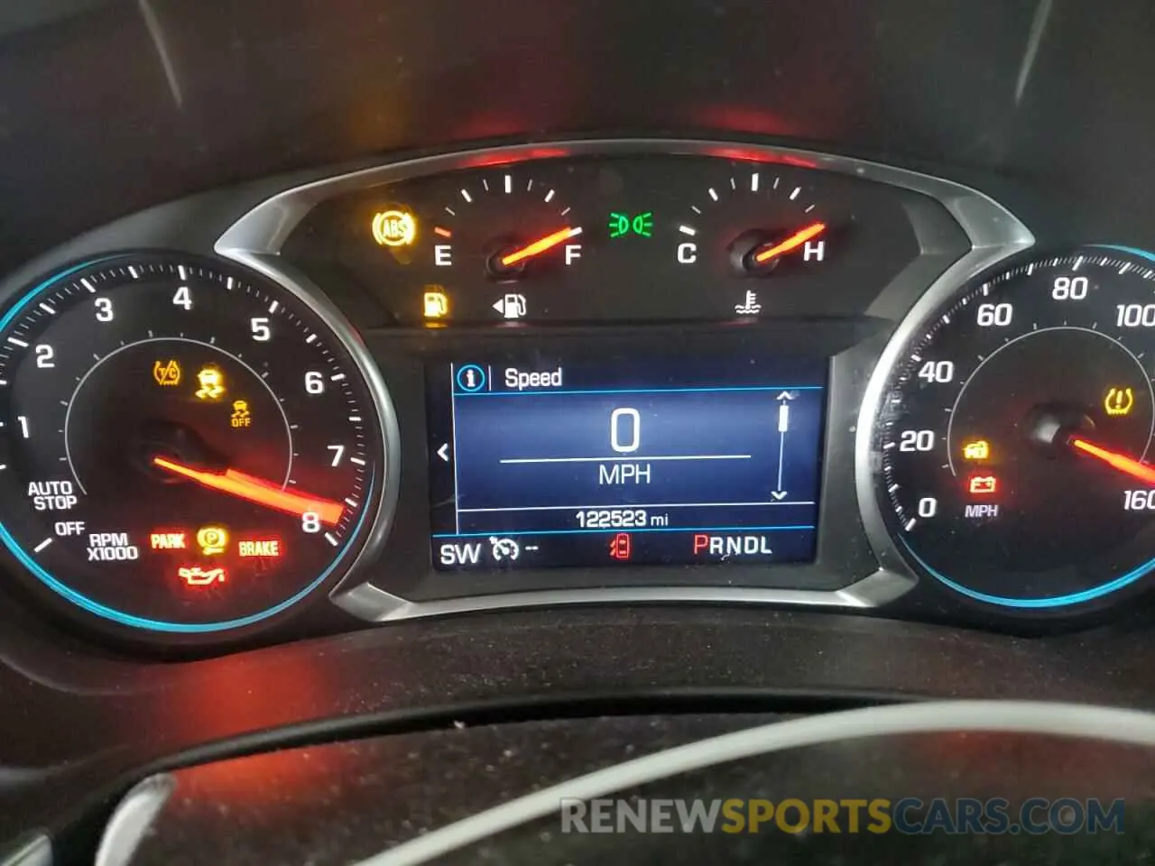 9 Photograph of a damaged car 2GNAXKEV7K6267136 CHEVROLET EQUINOX 2019