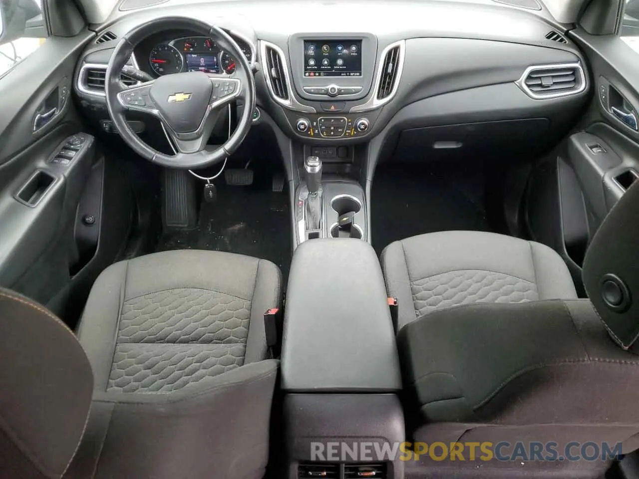 8 Photograph of a damaged car 2GNAXKEV8K6106519 CHEVROLET EQUINOX 2019