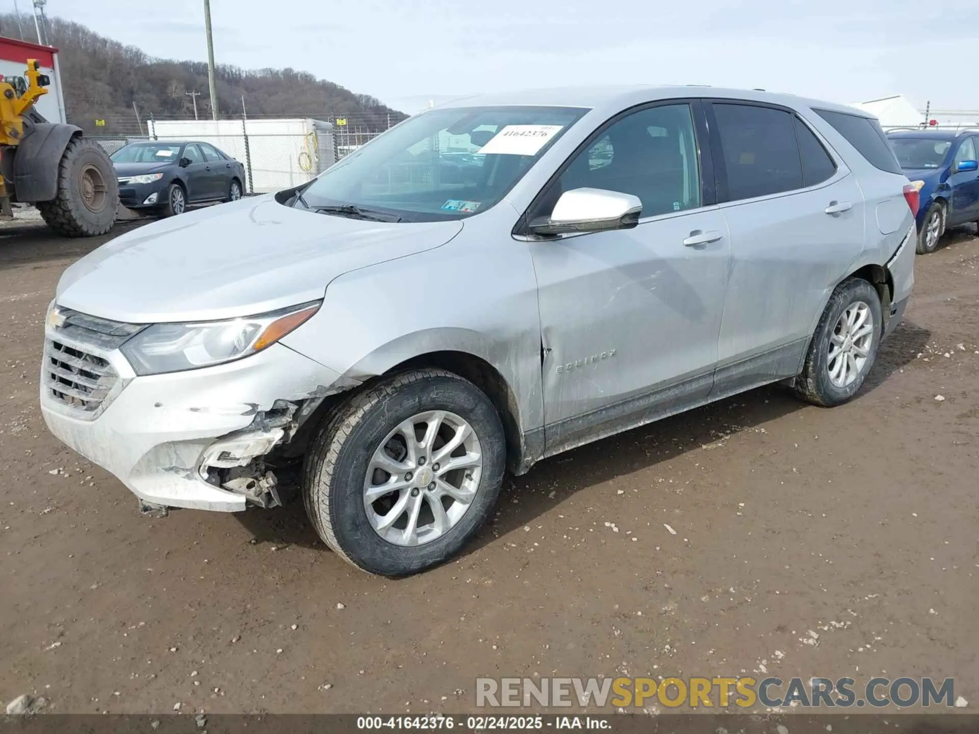 2 Photograph of a damaged car 2GNAXKEV8K6110828 CHEVROLET EQUINOX 2019