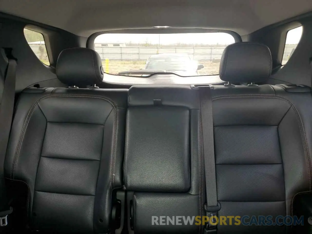 10 Photograph of a damaged car 2GNAXKEV8K6123272 CHEVROLET EQUINOX 2019