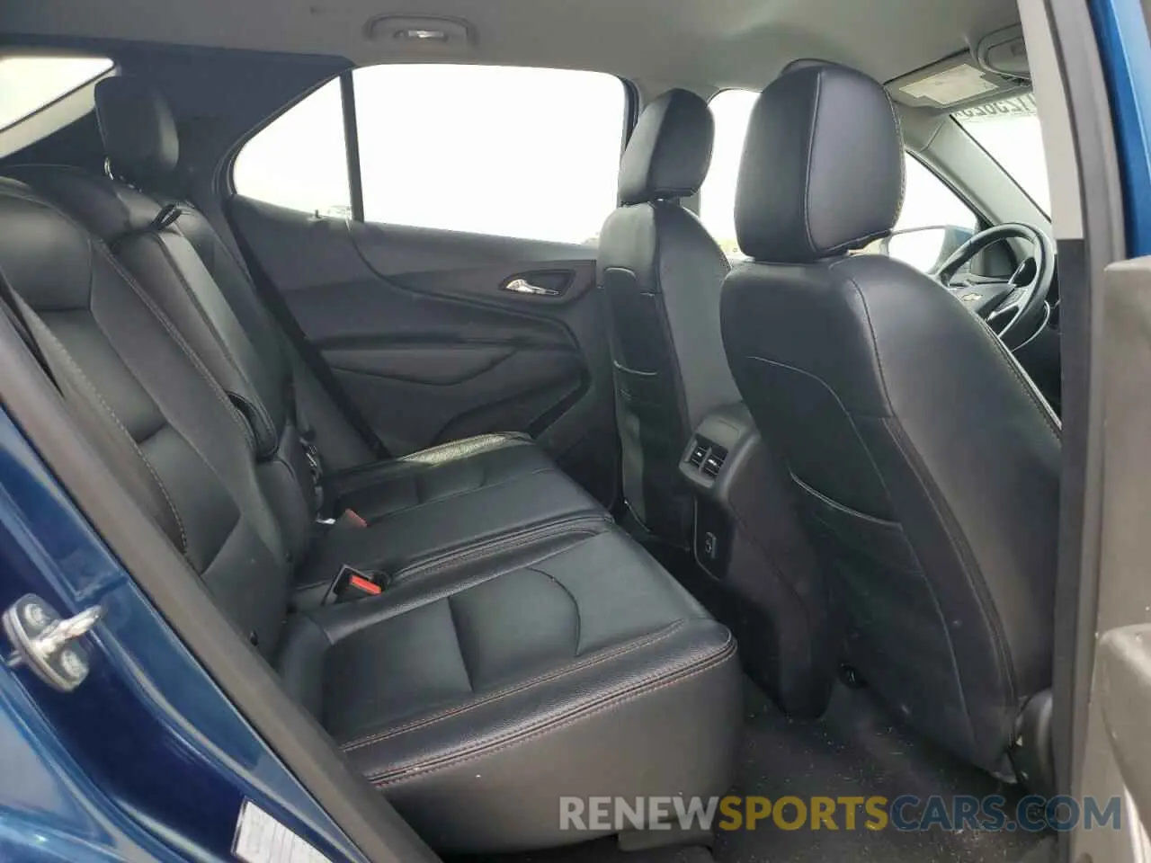 11 Photograph of a damaged car 2GNAXKEV8K6123272 CHEVROLET EQUINOX 2019