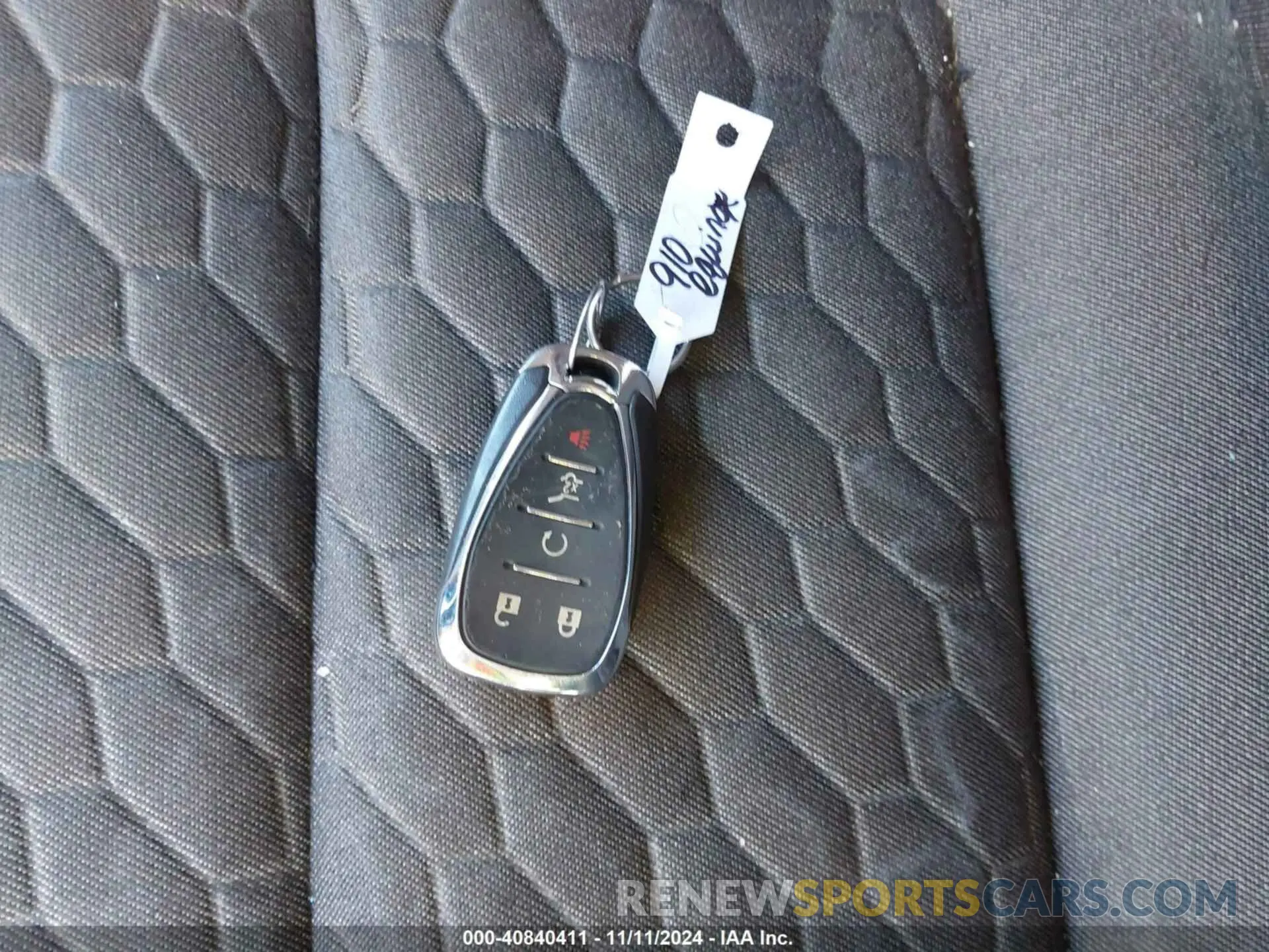 11 Photograph of a damaged car 2GNAXKEV8K6150732 CHEVROLET EQUINOX 2019