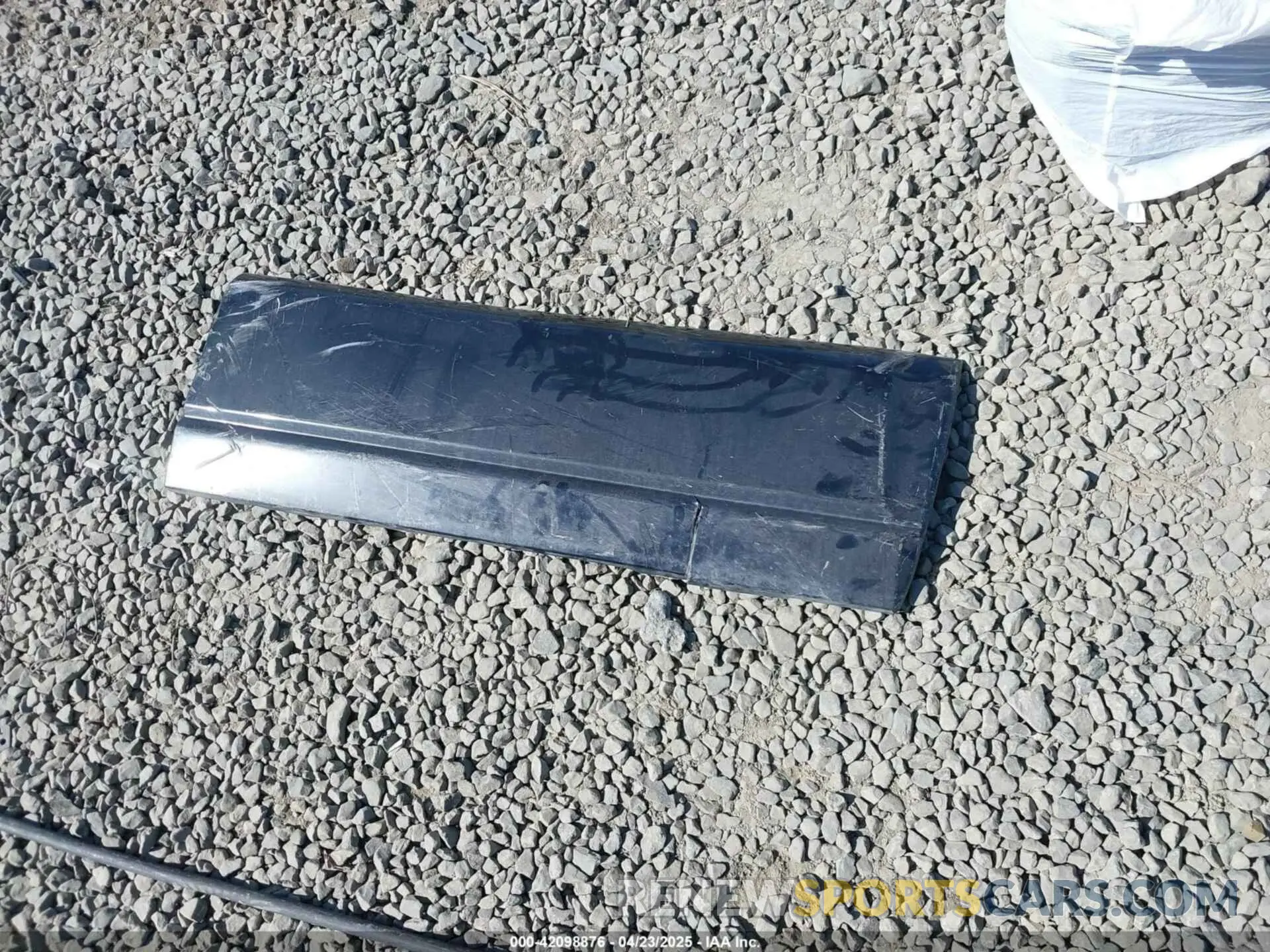 12 Photograph of a damaged car 2GNAXKEV8K6163335 CHEVROLET EQUINOX 2019
