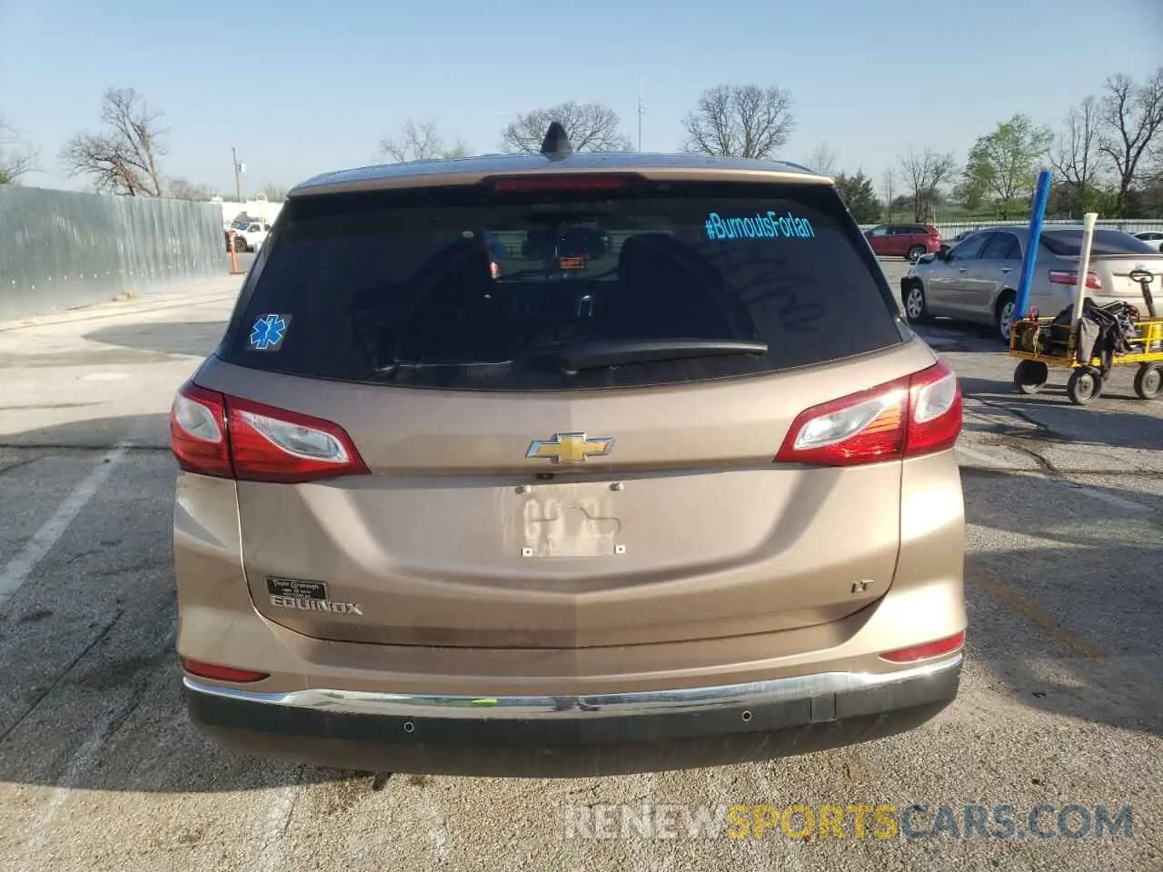 6 Photograph of a damaged car 2GNAXKEV8K6203400 CHEVROLET EQUINOX 2019