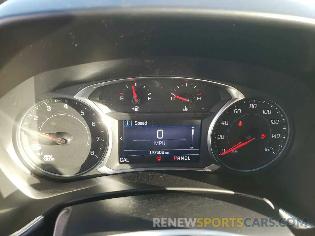 9 Photograph of a damaged car 2GNAXKEV8K6203400 CHEVROLET EQUINOX 2019