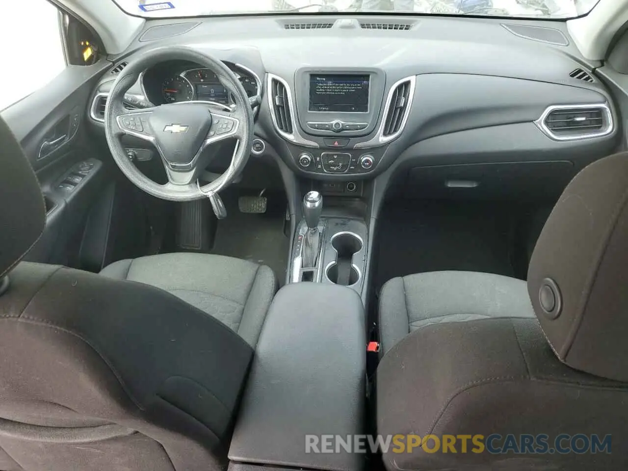 8 Photograph of a damaged car 2GNAXKEV9K6132482 CHEVROLET EQUINOX 2019