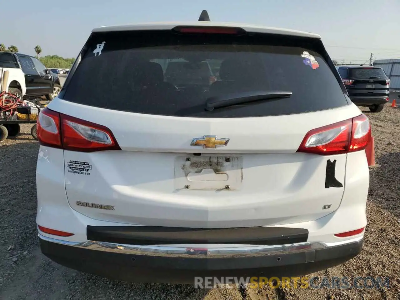 6 Photograph of a damaged car 2GNAXKEV9K6150044 CHEVROLET EQUINOX 2019