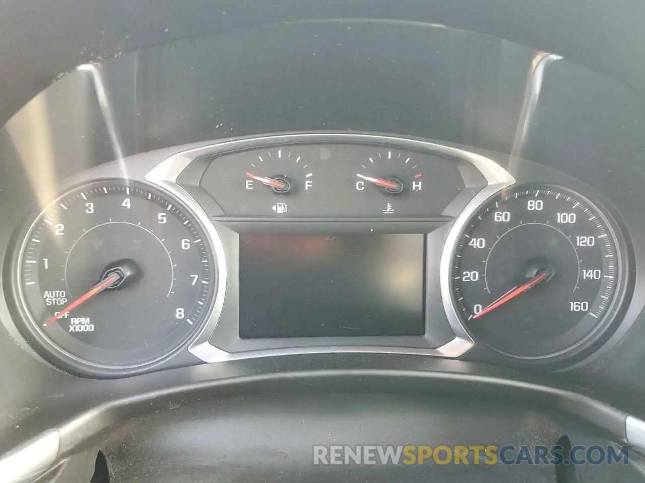 9 Photograph of a damaged car 2GNAXKEV9K6150044 CHEVROLET EQUINOX 2019