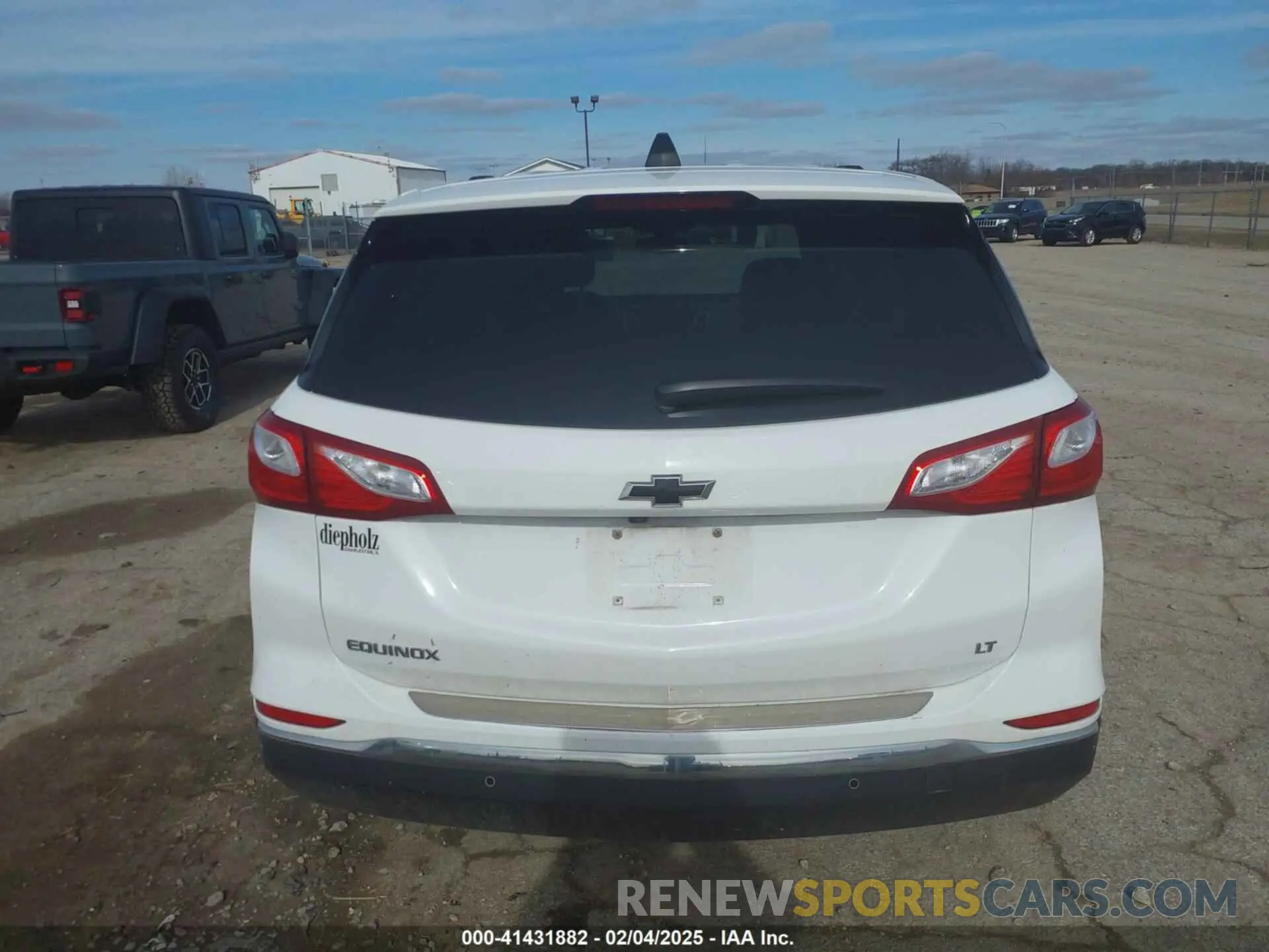 16 Photograph of a damaged car 2GNAXKEV9K6159732 CHEVROLET EQUINOX 2019