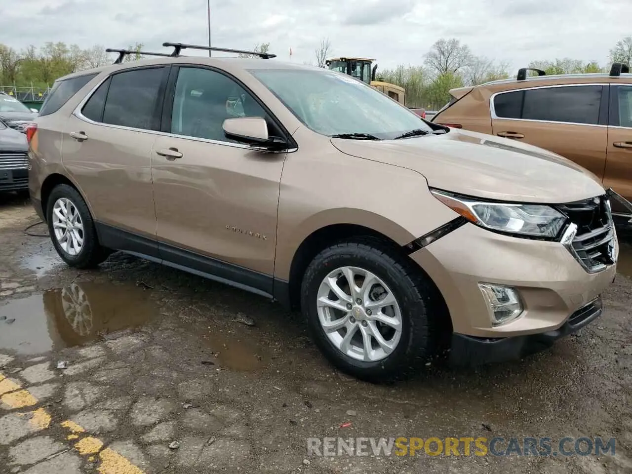 4 Photograph of a damaged car 2GNAXKEV9K6173288 CHEVROLET EQUINOX 2019
