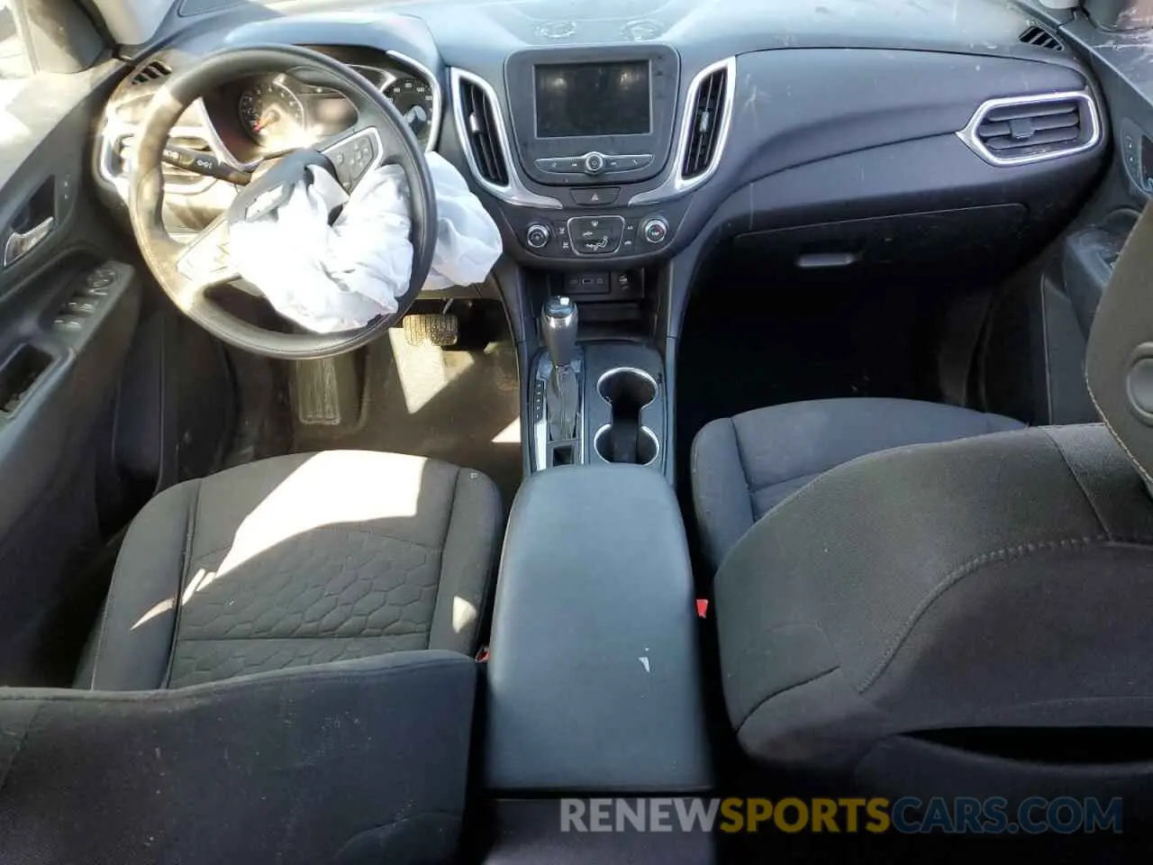 8 Photograph of a damaged car 2GNAXKEV9K6186400 CHEVROLET EQUINOX 2019