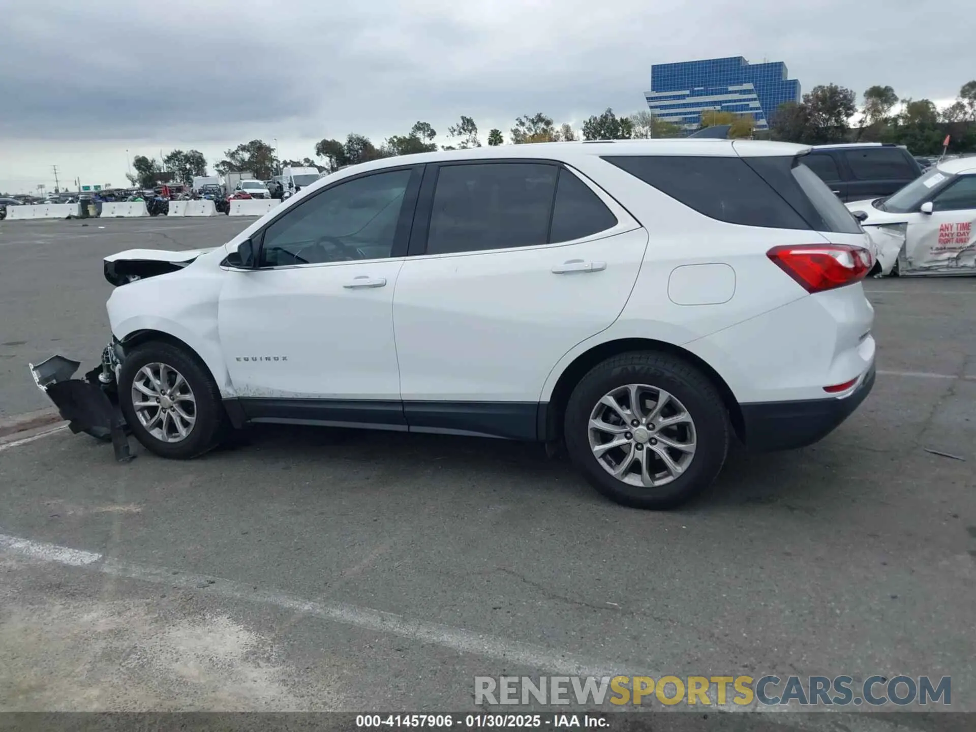 14 Photograph of a damaged car 2GNAXKEV9K6186669 CHEVROLET EQUINOX 2019