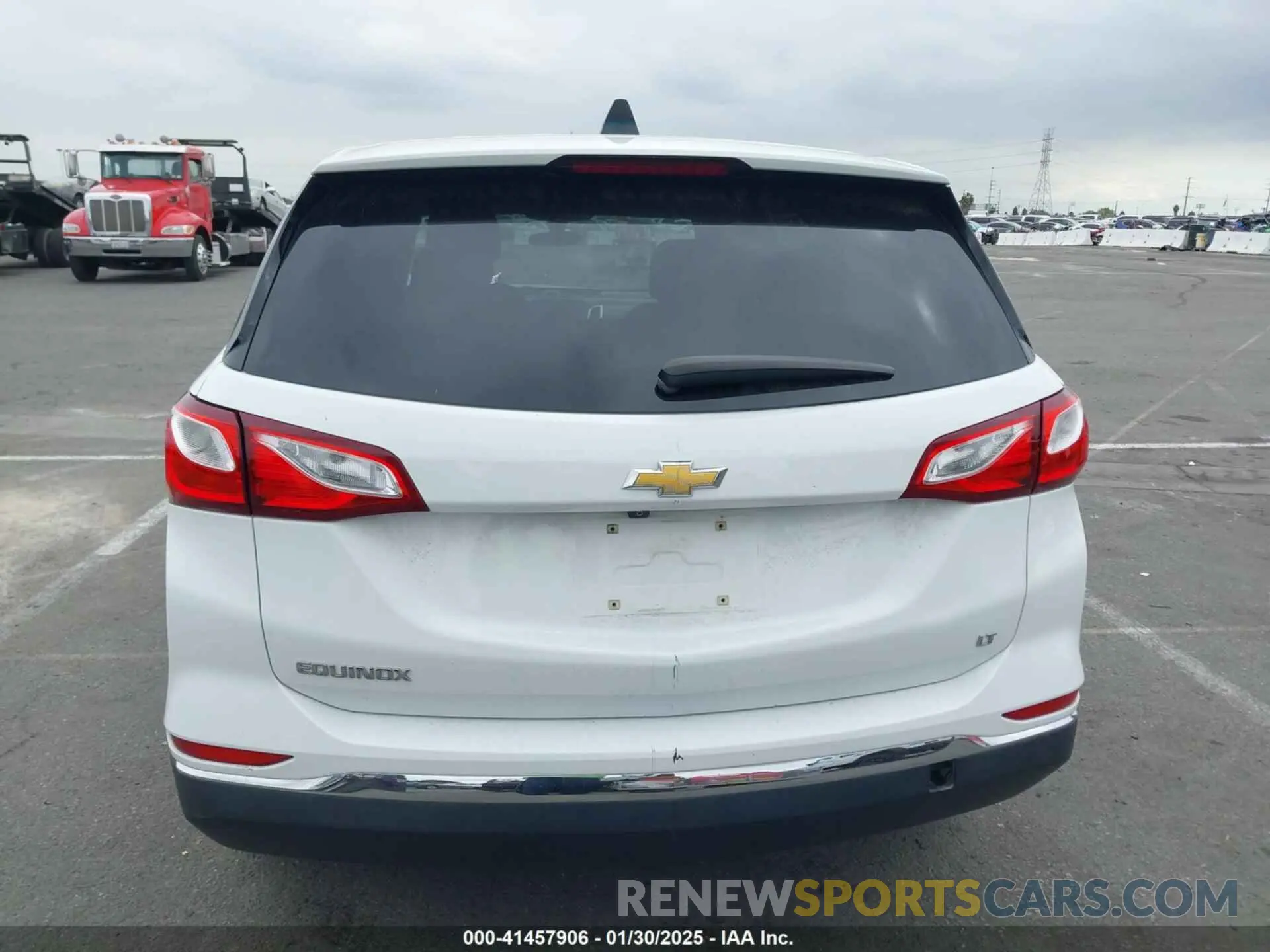 16 Photograph of a damaged car 2GNAXKEV9K6186669 CHEVROLET EQUINOX 2019