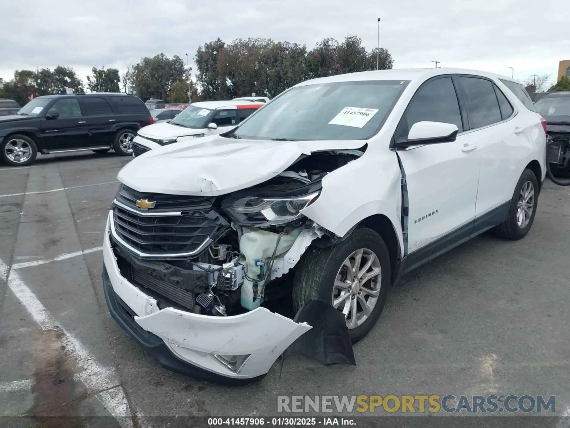 2 Photograph of a damaged car 2GNAXKEV9K6186669 CHEVROLET EQUINOX 2019