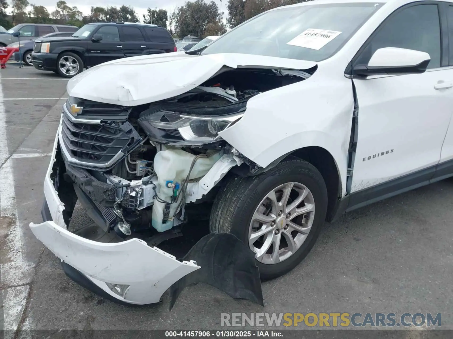 6 Photograph of a damaged car 2GNAXKEV9K6186669 CHEVROLET EQUINOX 2019