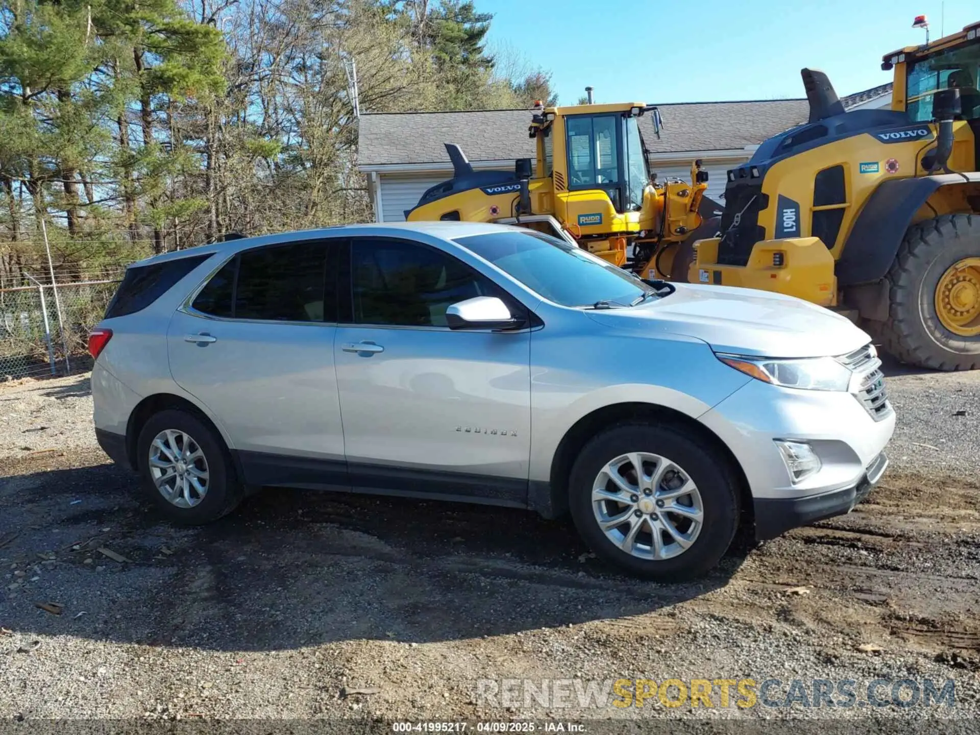 14 Photograph of a damaged car 2GNAXKEV9K6197087 CHEVROLET EQUINOX 2019