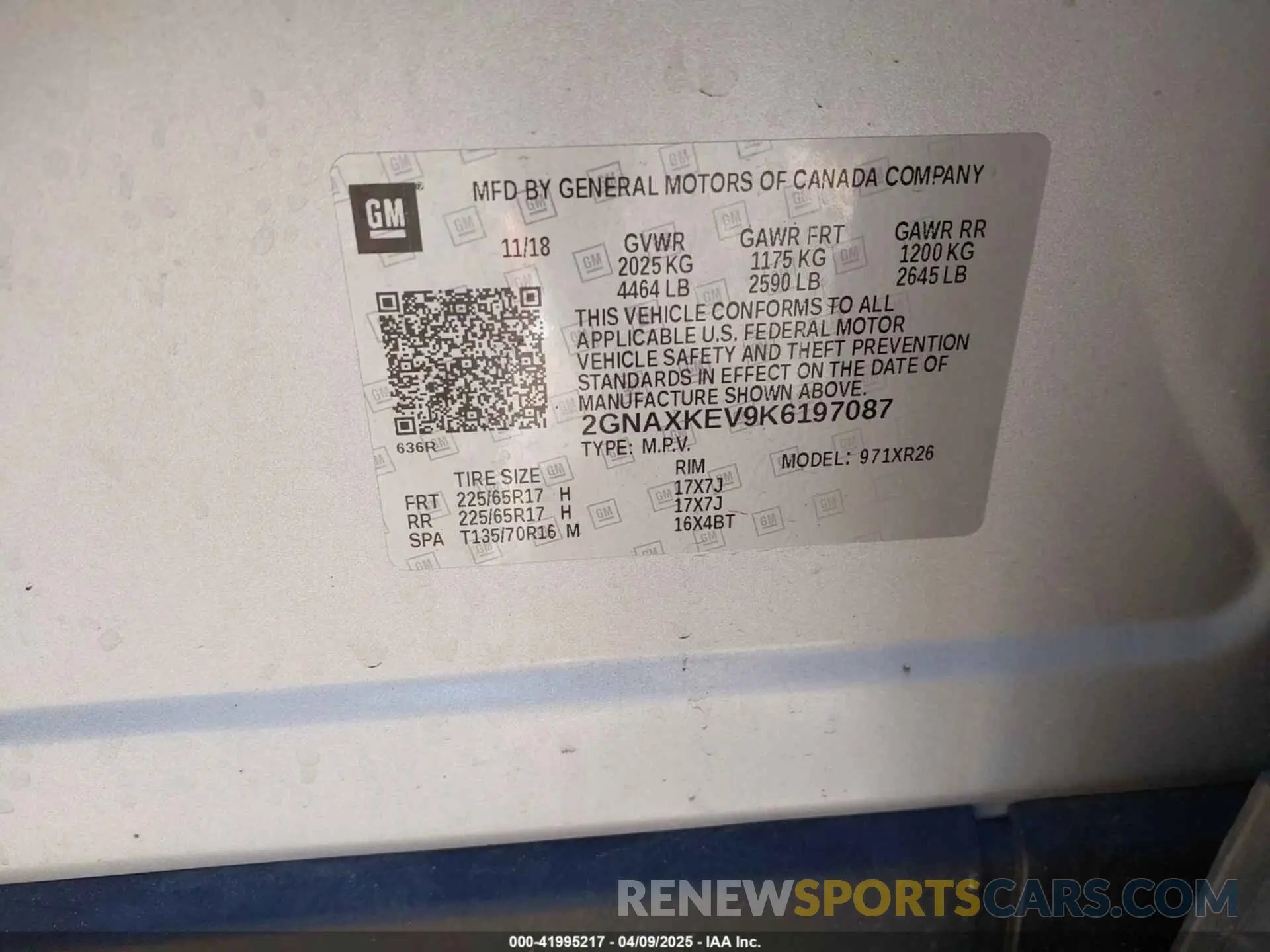 9 Photograph of a damaged car 2GNAXKEV9K6197087 CHEVROLET EQUINOX 2019