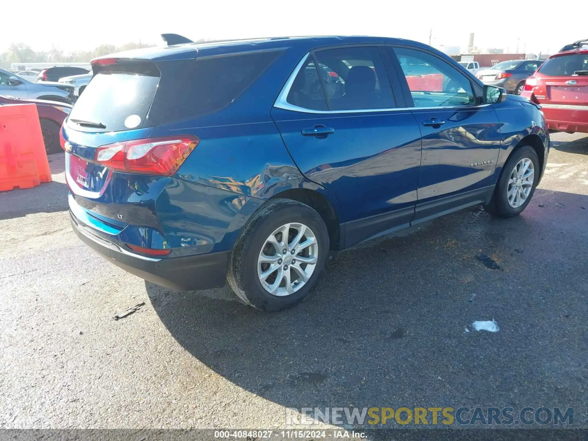 4 Photograph of a damaged car 2GNAXKEV9K6205320 CHEVROLET EQUINOX 2019