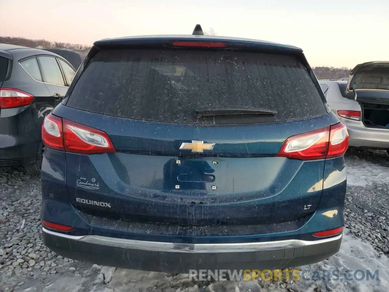 6 Photograph of a damaged car 2GNAXKEV9K6208377 CHEVROLET EQUINOX 2019