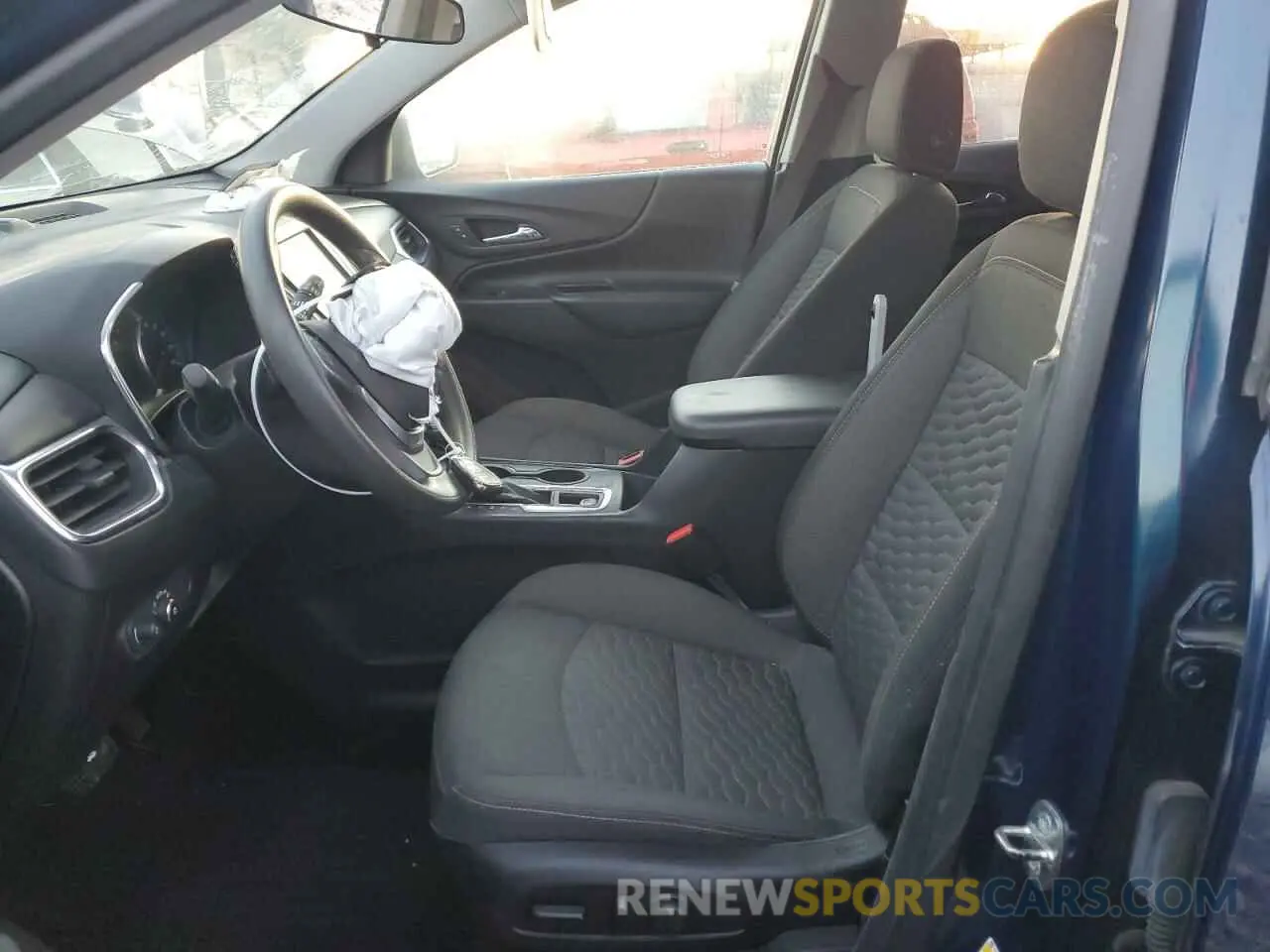 7 Photograph of a damaged car 2GNAXKEV9K6208377 CHEVROLET EQUINOX 2019