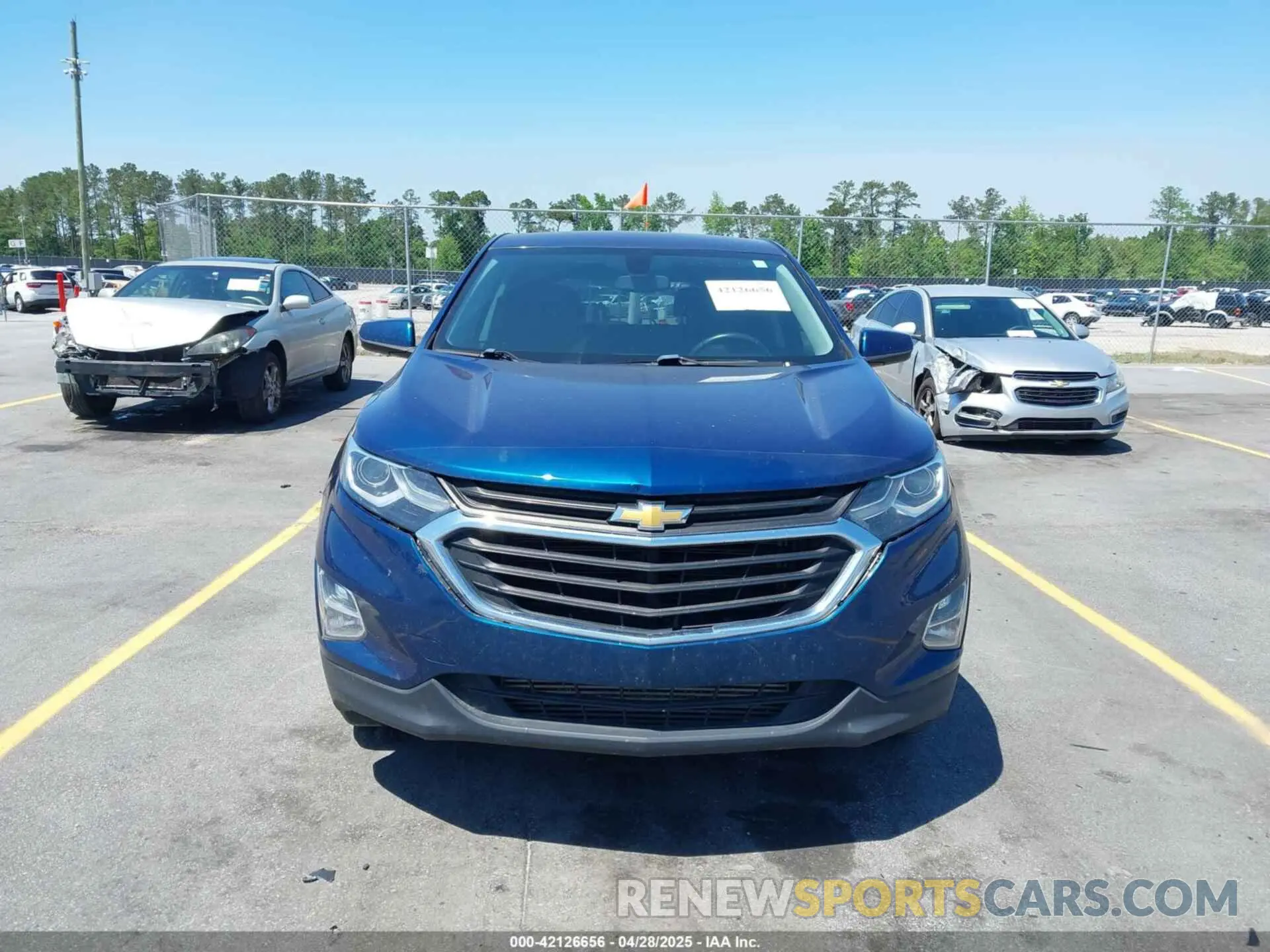 12 Photograph of a damaged car 2GNAXKEV9K6236308 CHEVROLET EQUINOX 2019