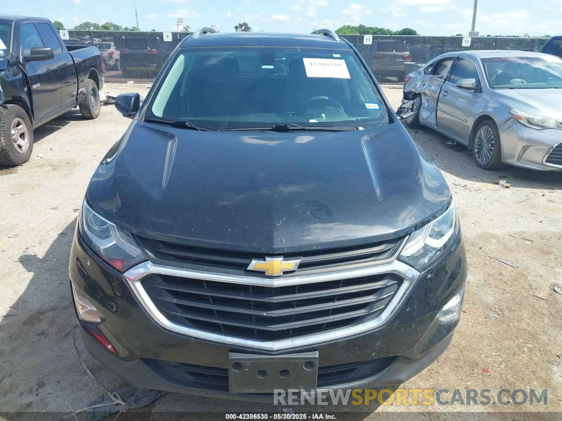 12 Photograph of a damaged car 2GNAXKEV9K6261127 CHEVROLET EQUINOX 2019