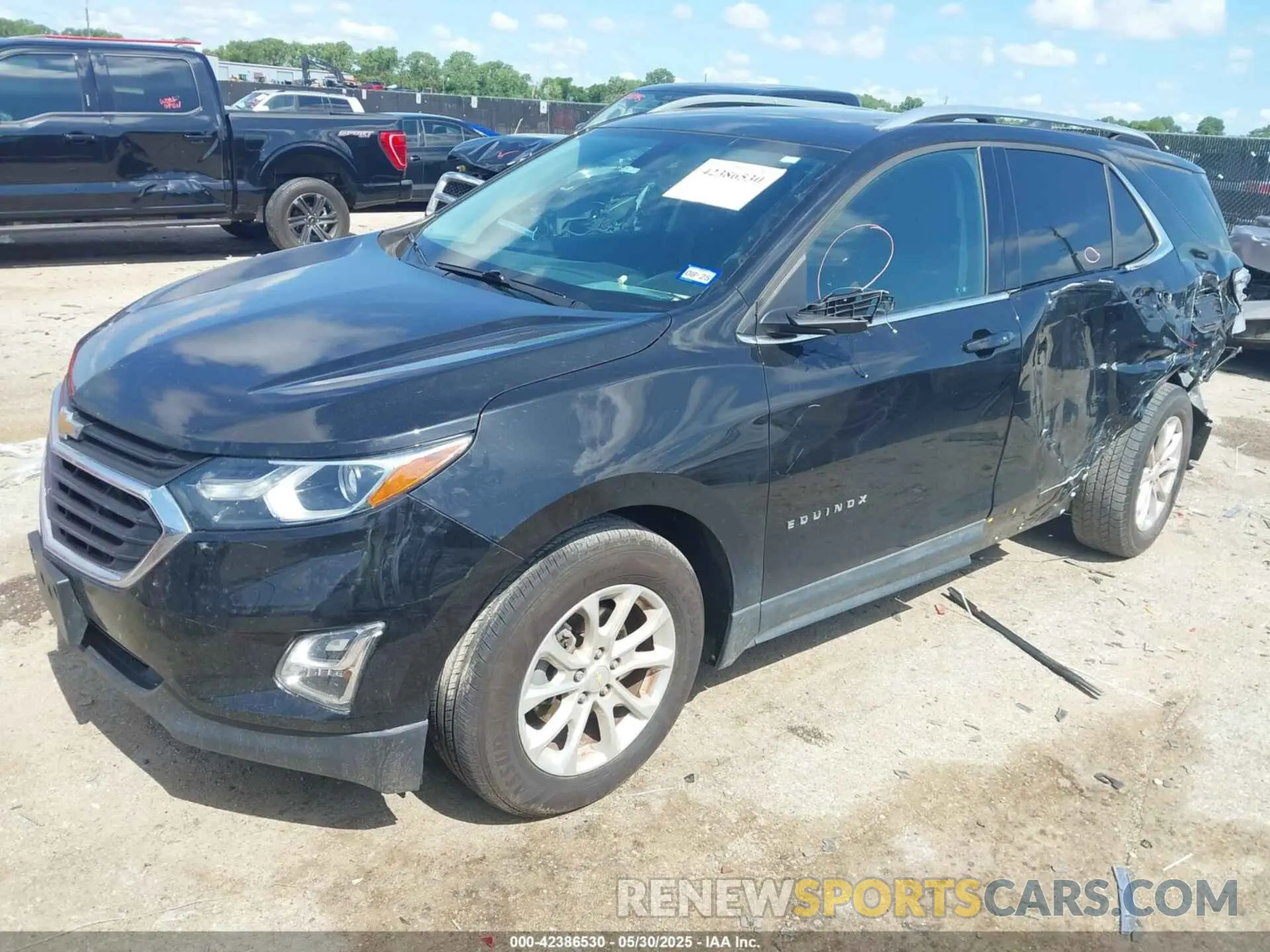 2 Photograph of a damaged car 2GNAXKEV9K6261127 CHEVROLET EQUINOX 2019