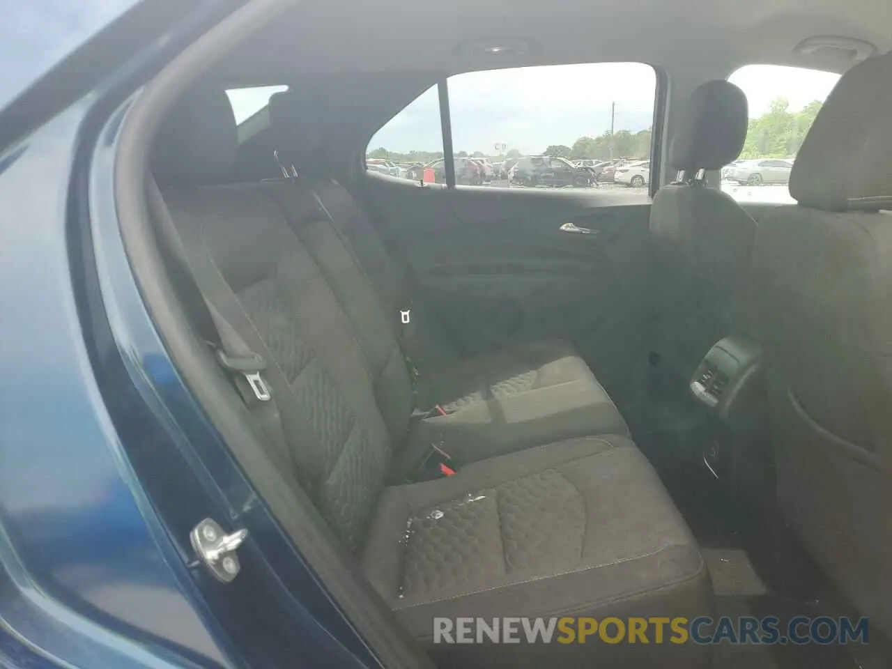 11 Photograph of a damaged car 2GNAXKEV9K6272063 CHEVROLET EQUINOX 2019
