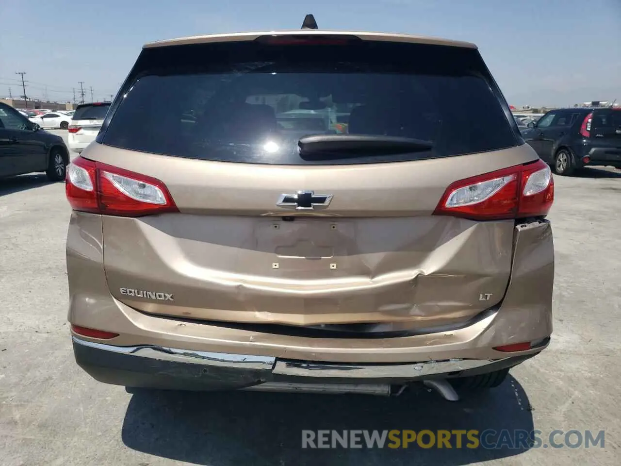 6 Photograph of a damaged car 2GNAXKEV9K6292524 CHEVROLET EQUINOX 2019