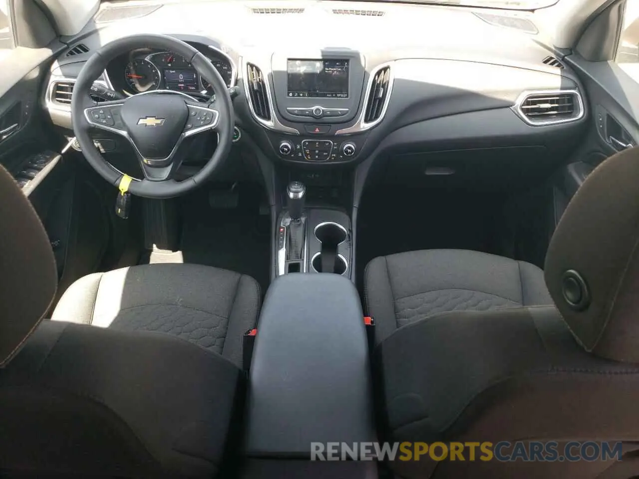 8 Photograph of a damaged car 2GNAXKEV9K6292524 CHEVROLET EQUINOX 2019