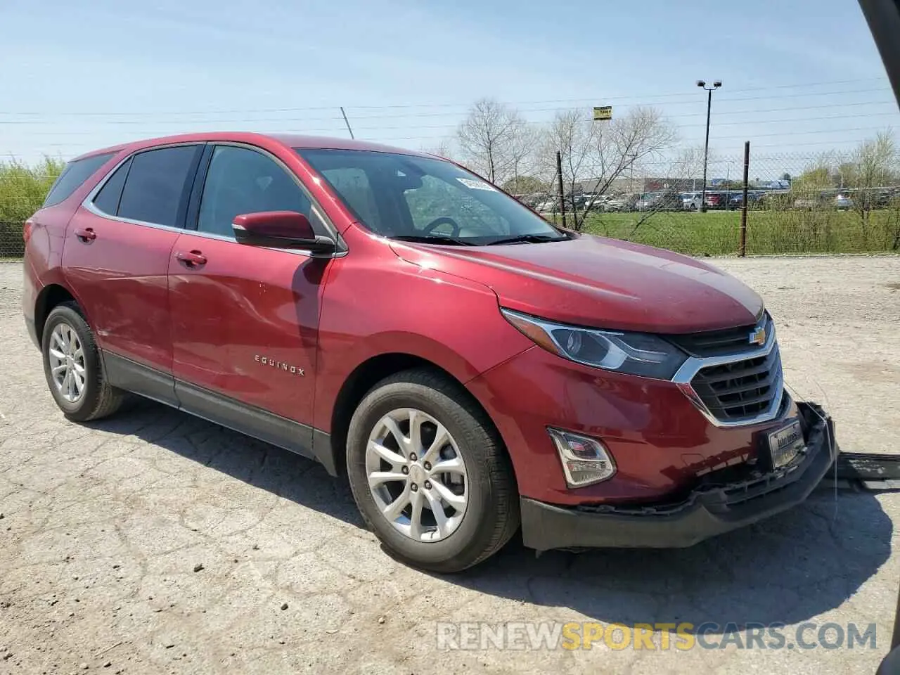 4 Photograph of a damaged car 2GNAXKEVXK6105596 CHEVROLET EQUINOX 2019