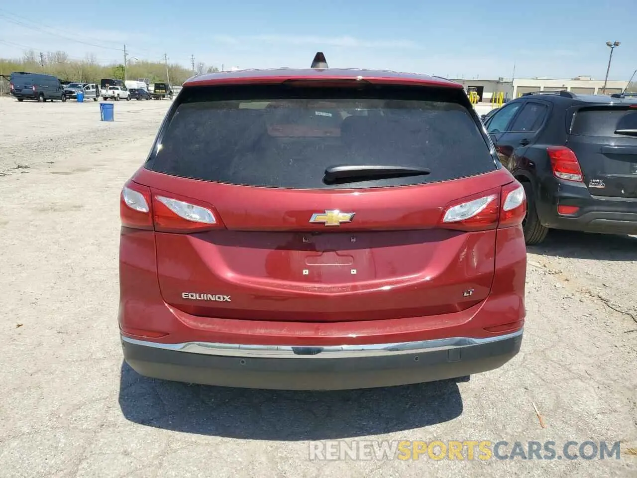 6 Photograph of a damaged car 2GNAXKEVXK6105596 CHEVROLET EQUINOX 2019