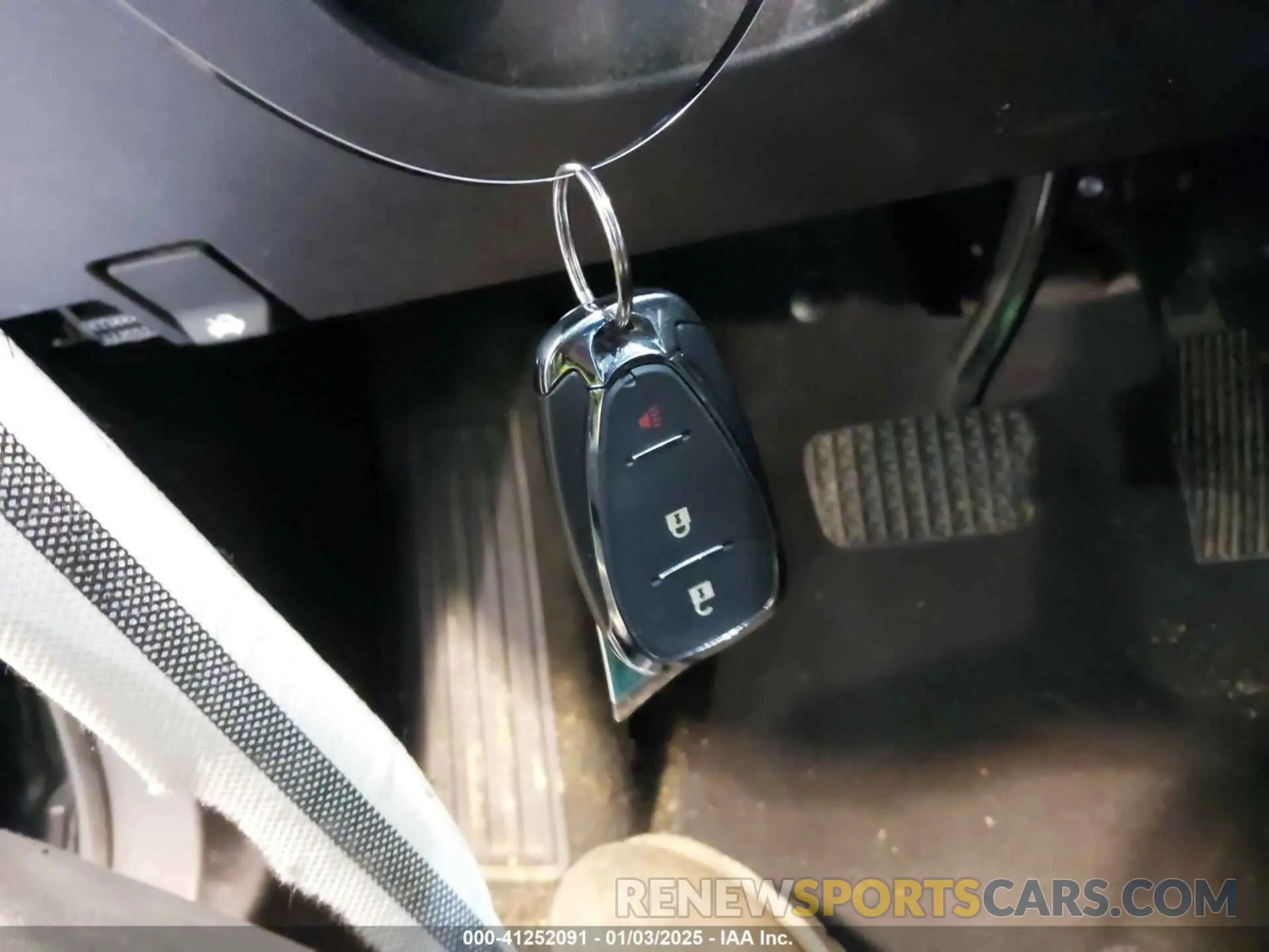 11 Photograph of a damaged car 2GNAXKEVXK6211207 CHEVROLET EQUINOX 2019