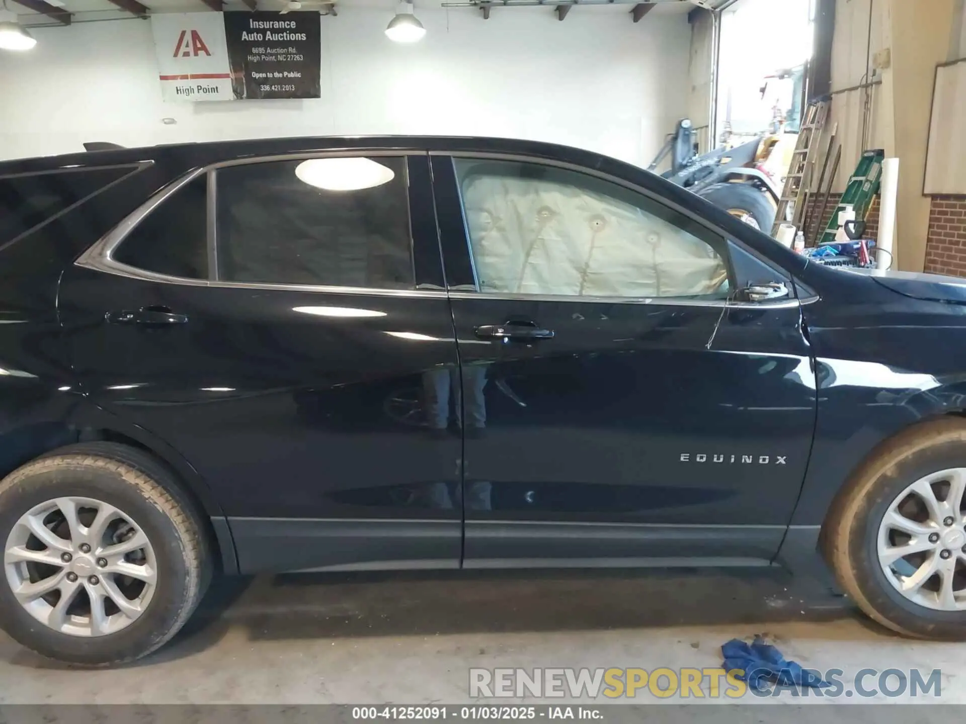 13 Photograph of a damaged car 2GNAXKEVXK6211207 CHEVROLET EQUINOX 2019