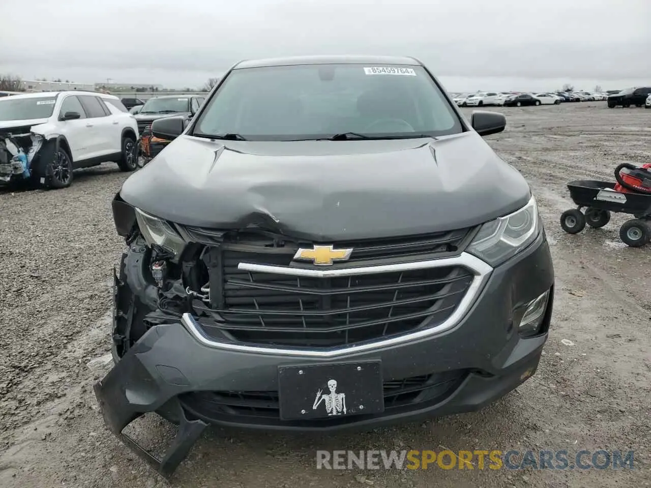 5 Photograph of a damaged car 2GNAXKEVXK6228136 CHEVROLET EQUINOX 2019