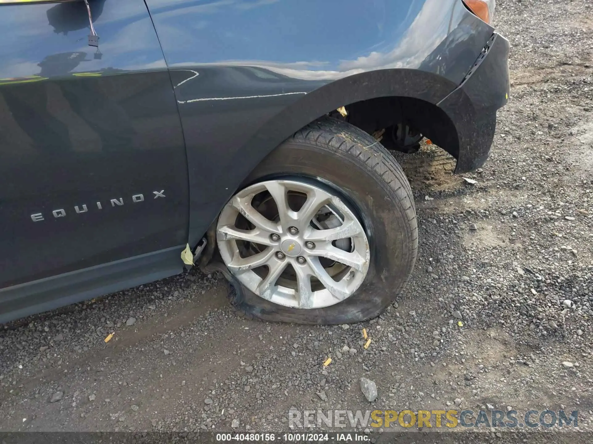 17 Photograph of a damaged car 2GNAXKEVXK6300436 CHEVROLET EQUINOX 2019