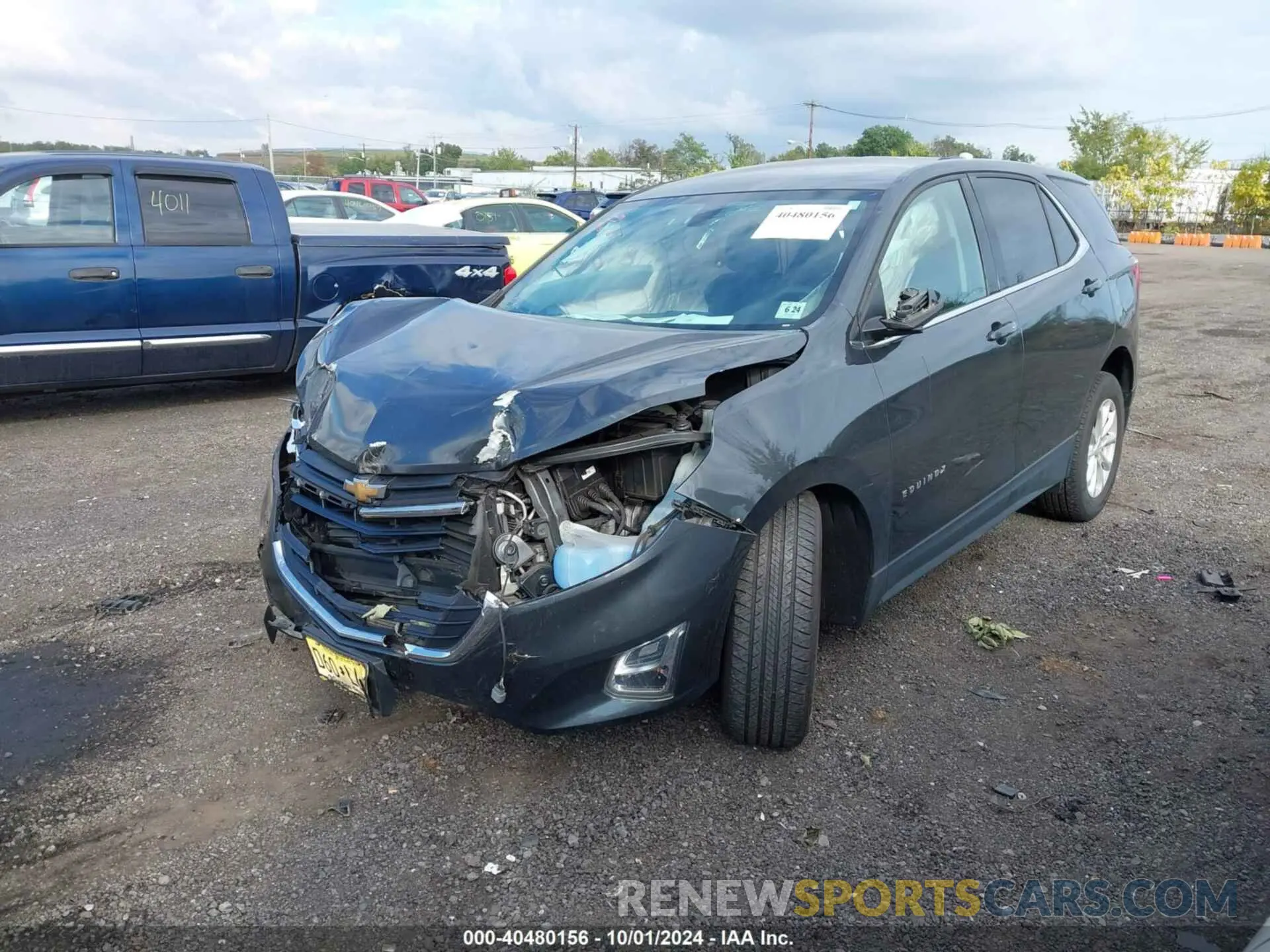 2 Photograph of a damaged car 2GNAXKEVXK6300436 CHEVROLET EQUINOX 2019