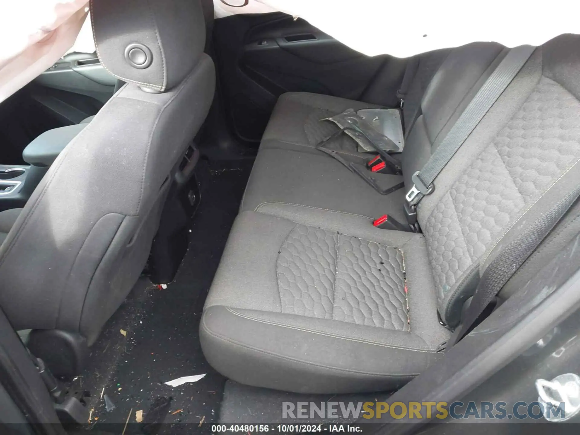 8 Photograph of a damaged car 2GNAXKEVXK6300436 CHEVROLET EQUINOX 2019