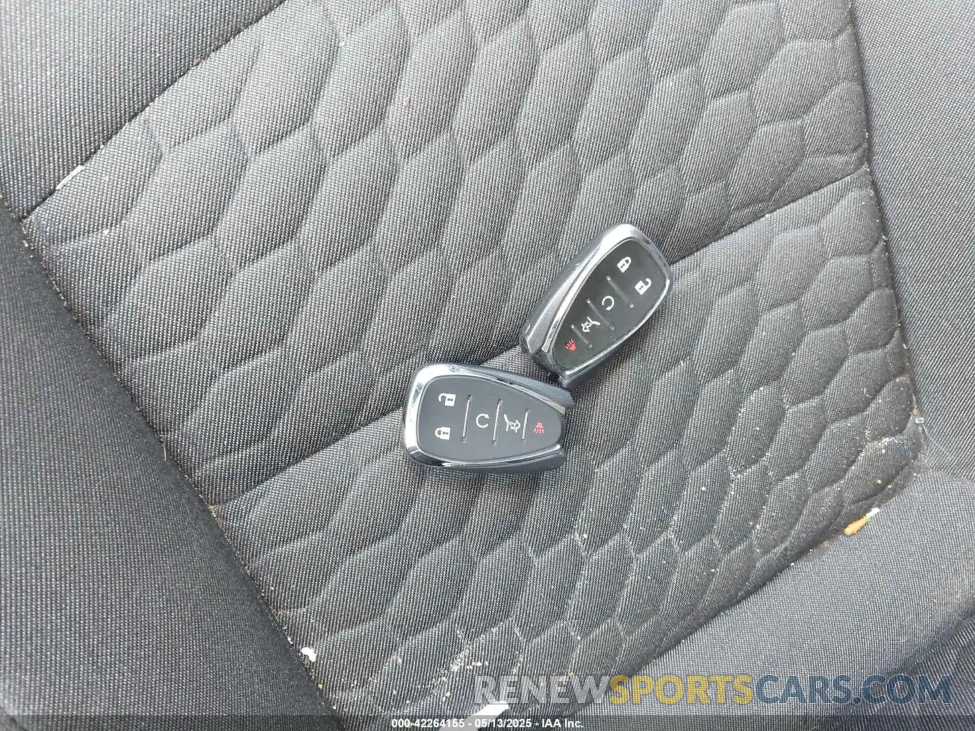 11 Photograph of a damaged car 2GNAXLEX0K6227651 CHEVROLET EQUINOX 2019