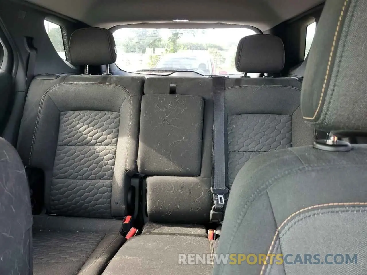 10 Photograph of a damaged car 2GNAXLEX1K6160140 CHEVROLET EQUINOX 2019