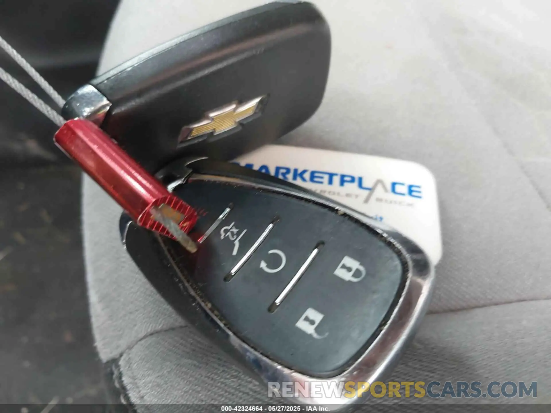 11 Photograph of a damaged car 2GNAXLEX3K6127642 CHEVROLET EQUINOX 2019