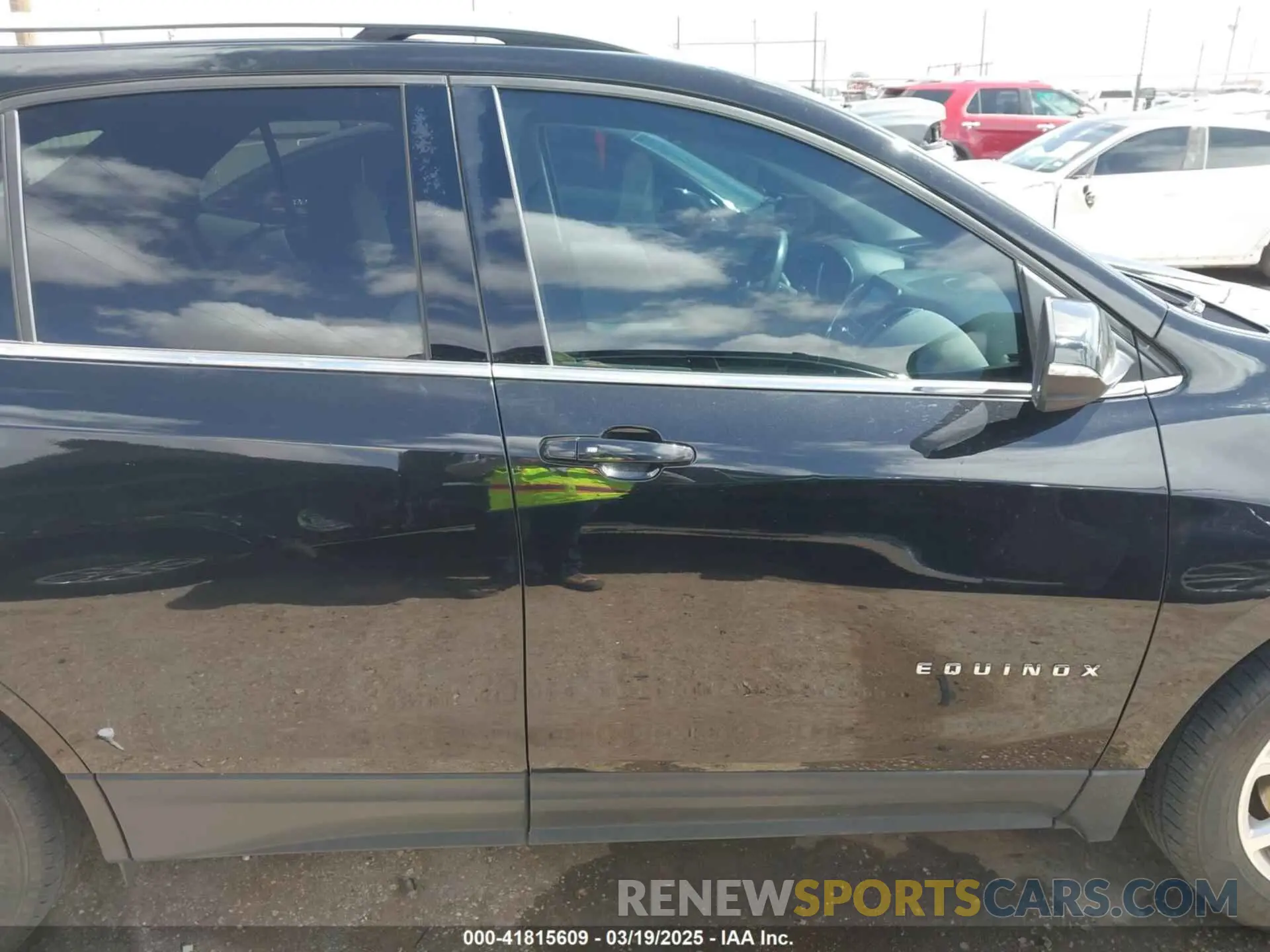 13 Photograph of a damaged car 2GNAXLEX3K6180440 CHEVROLET EQUINOX 2019