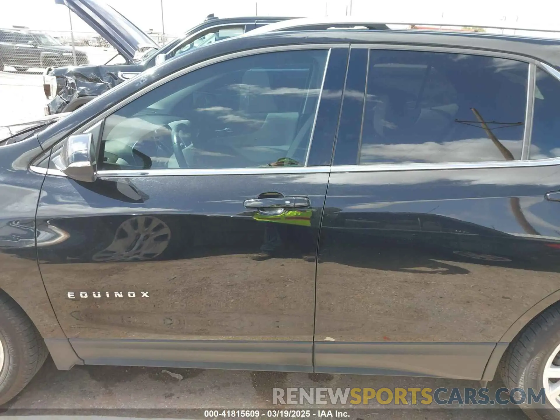 14 Photograph of a damaged car 2GNAXLEX3K6180440 CHEVROLET EQUINOX 2019